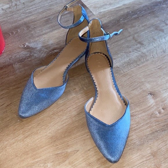 Loft velvet ankle strap flats NWOT - Picture 2 of 5